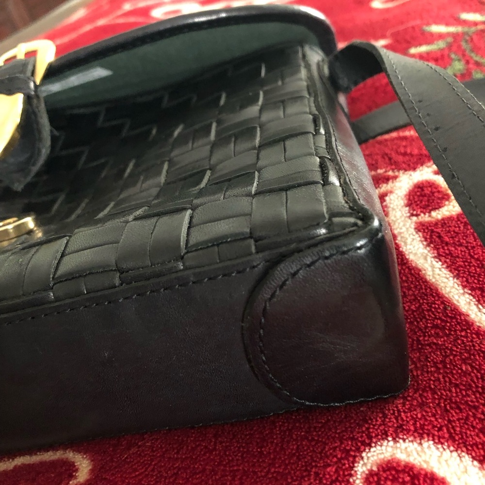 Brazil Genuine Black woven leather purse. Crossbody adjustable strap. - Picture 4 of 9